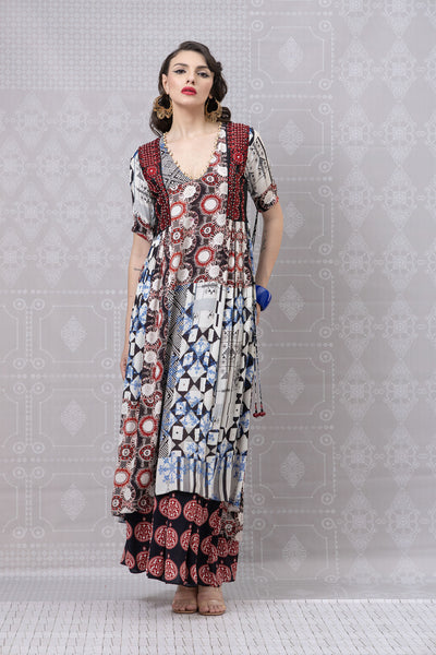 FRAGMENTS -  SEVILLE